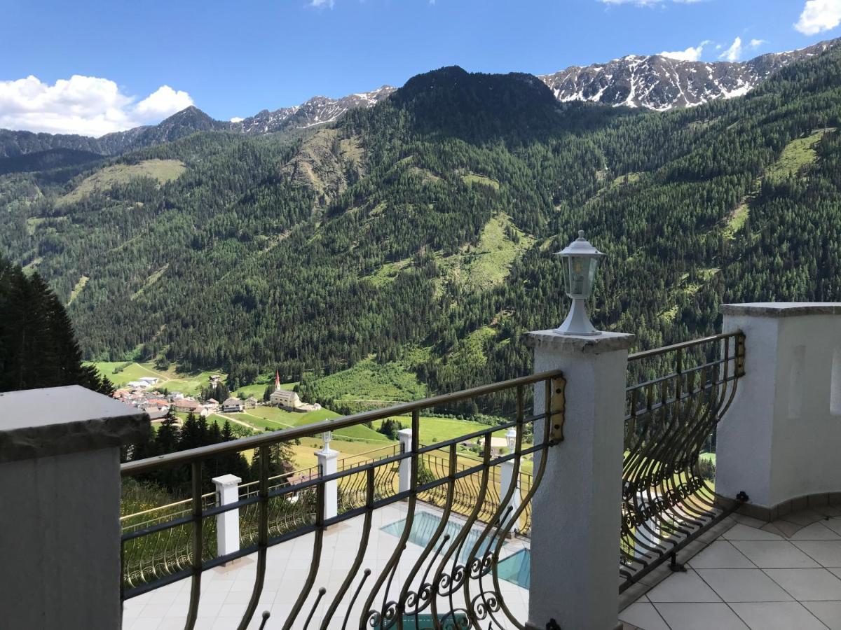B&B Das Land-Palais - Private Mountain Hideaway Сельва-дей-Молини Экстерьер фото
