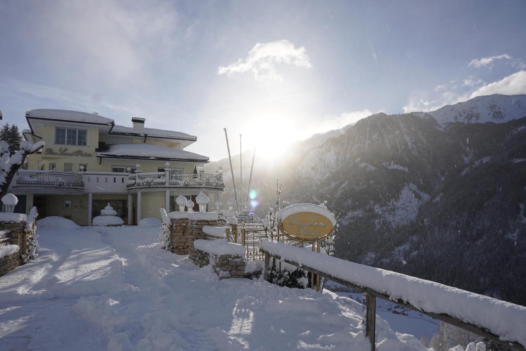 B&B Das Land-Palais - Private Mountain Hideaway Сельва-дей-Молини Экстерьер фото
