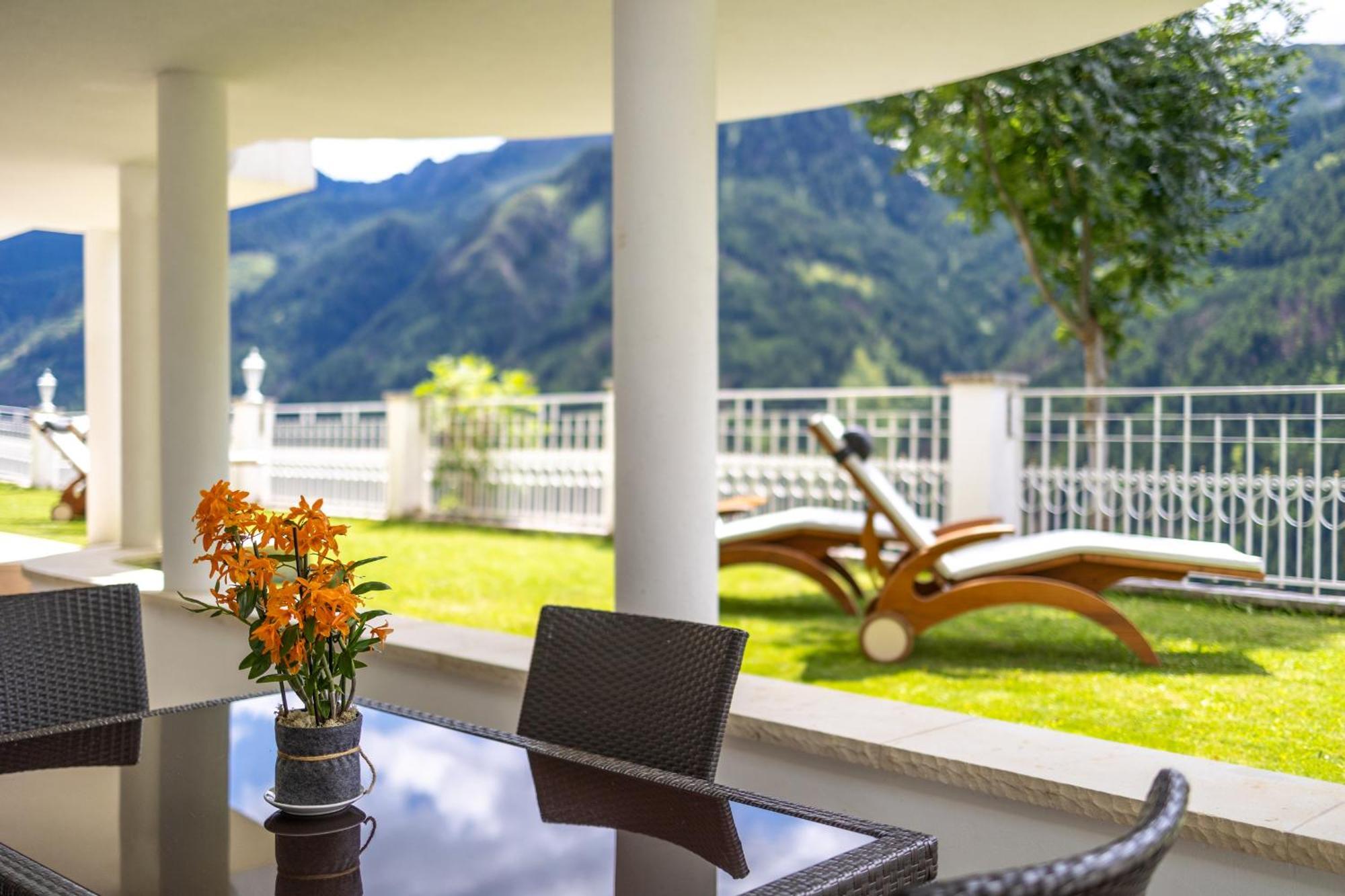 B&B Das Land-Palais - Private Mountain Hideaway Сельва-дей-Молини Экстерьер фото