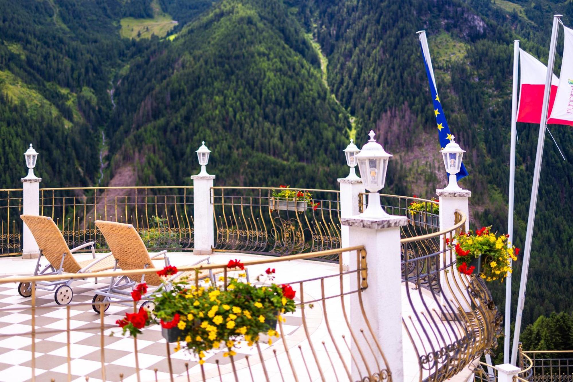 B&B Das Land-Palais - Private Mountain Hideaway Сельва-дей-Молини Экстерьер фото