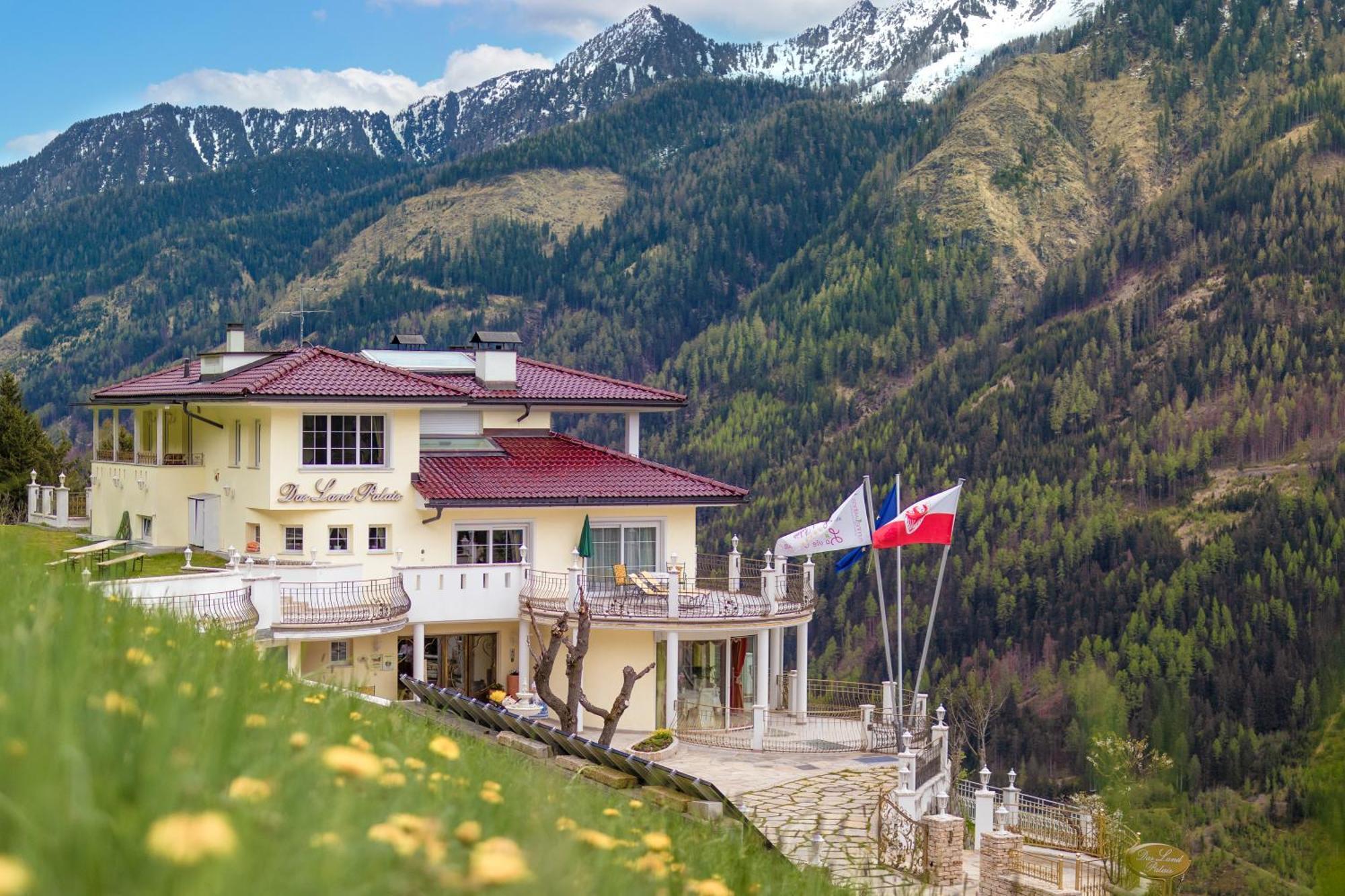 B&B Das Land-Palais - Private Mountain Hideaway Сельва-дей-Молини Экстерьер фото