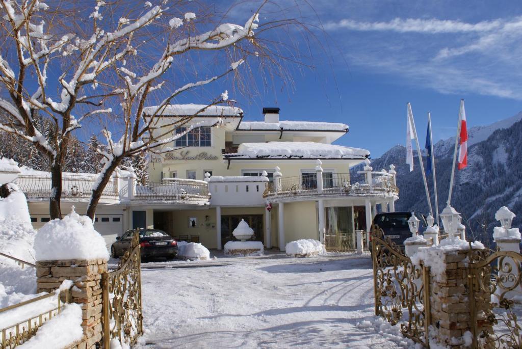 B&B Das Land-Palais - Private Mountain Hideaway Сельва-дей-Молини Номер фото